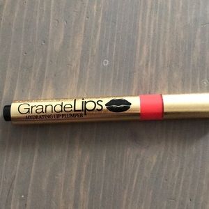 Grande lips - hydrating lip plumper